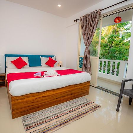 Morjim Sea Waves-Beach Front Hotel المظهر الخارجي الصورة