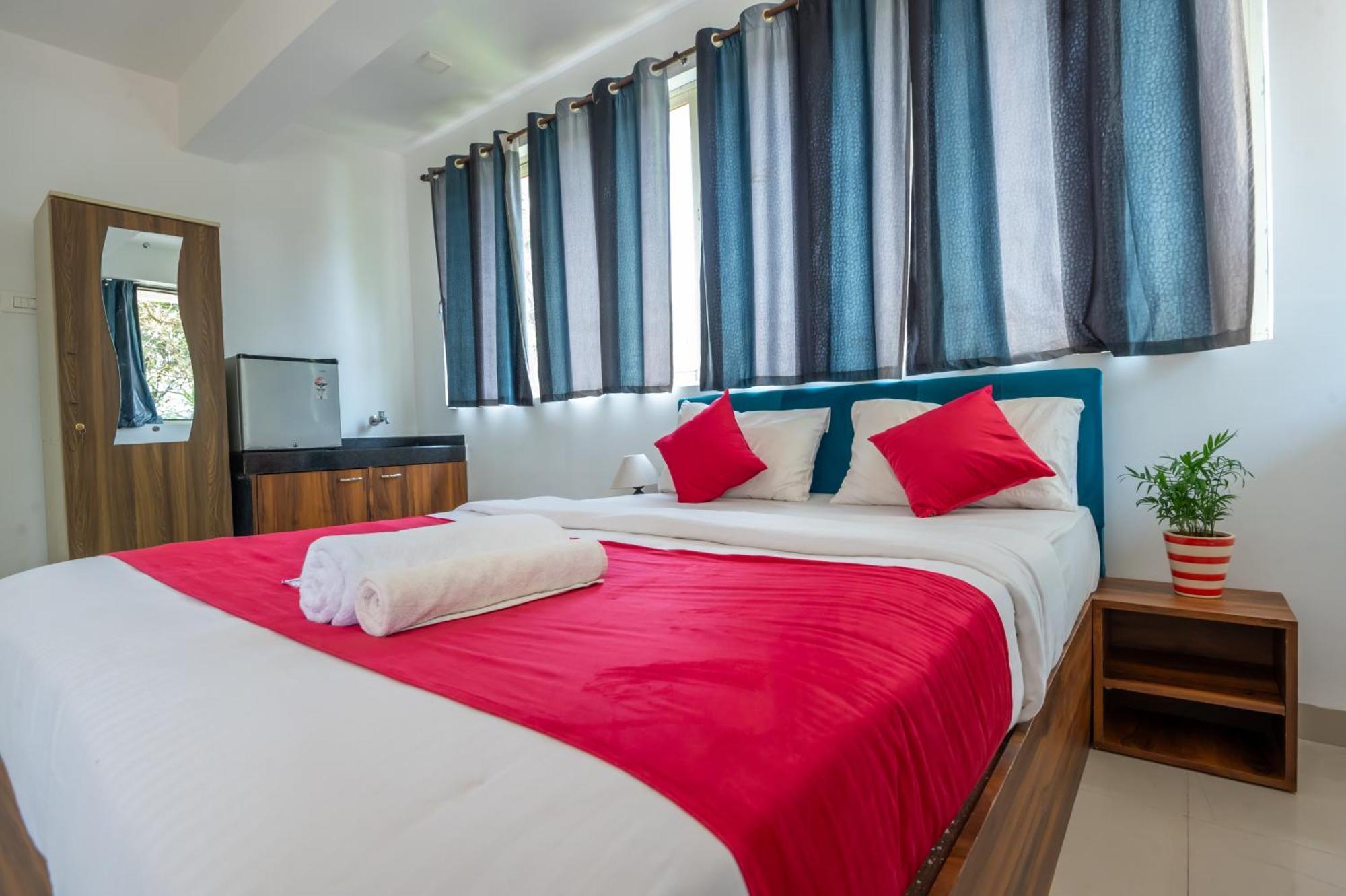 Morjim Sea Waves-Beach Front Hotel المظهر الخارجي الصورة