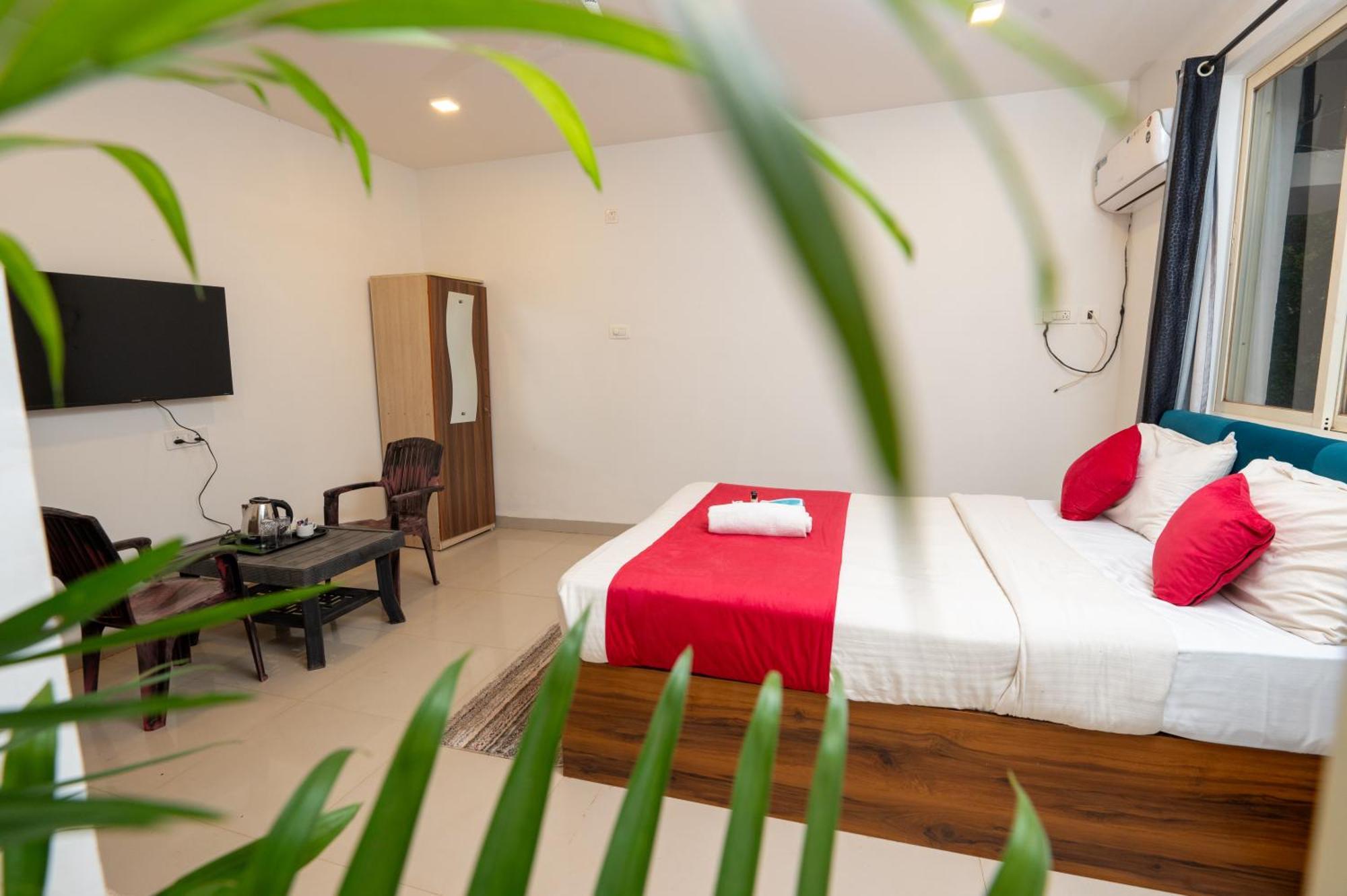 Morjim Sea Waves-Beach Front Hotel المظهر الخارجي الصورة
