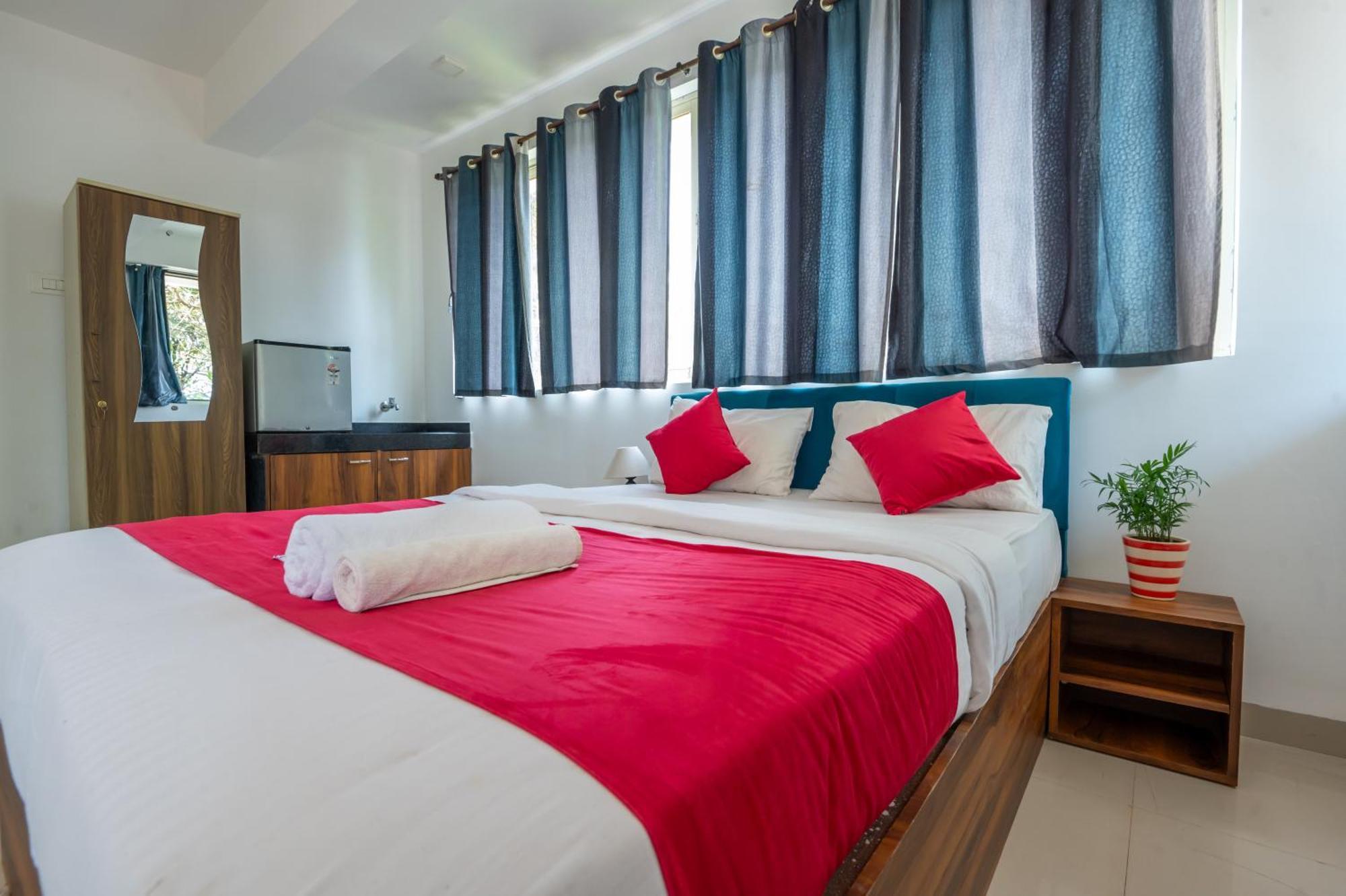 Morjim Sea Waves-Beach Front Hotel المظهر الخارجي الصورة