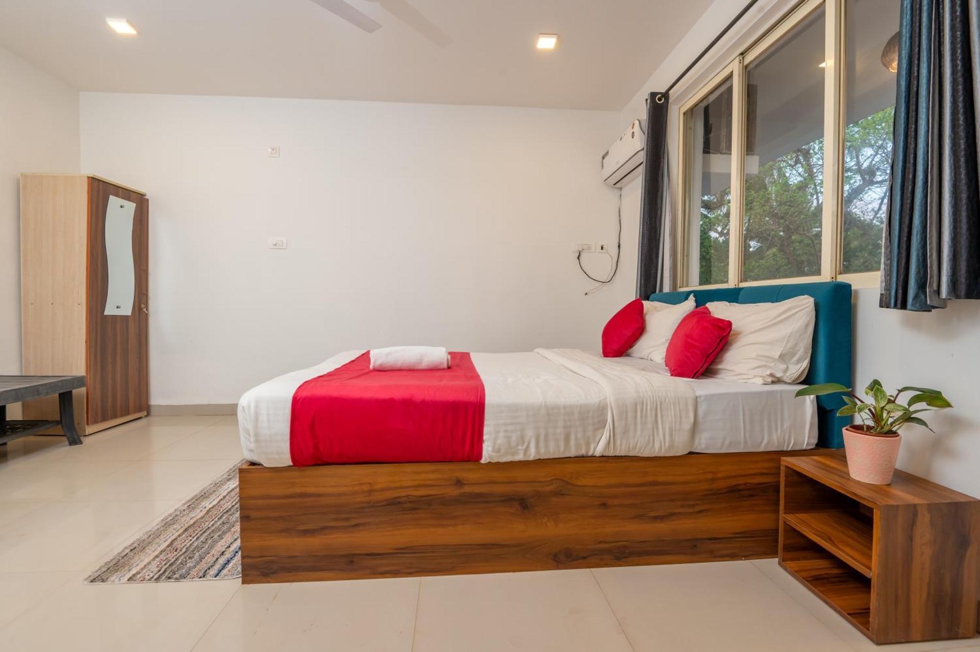 Morjim Sea Waves-Beach Front Hotel المظهر الخارجي الصورة