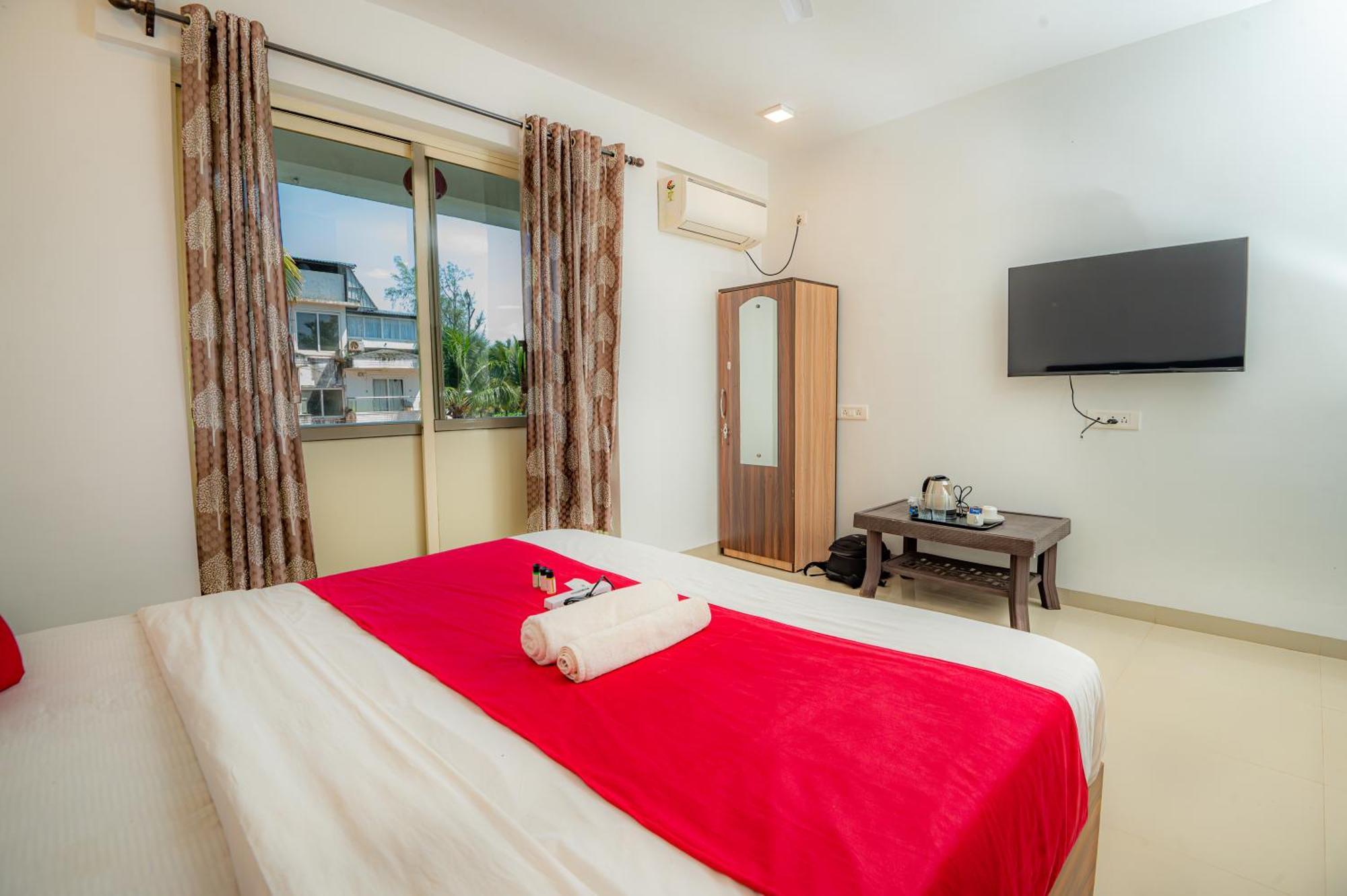 Morjim Sea Waves-Beach Front Hotel المظهر الخارجي الصورة