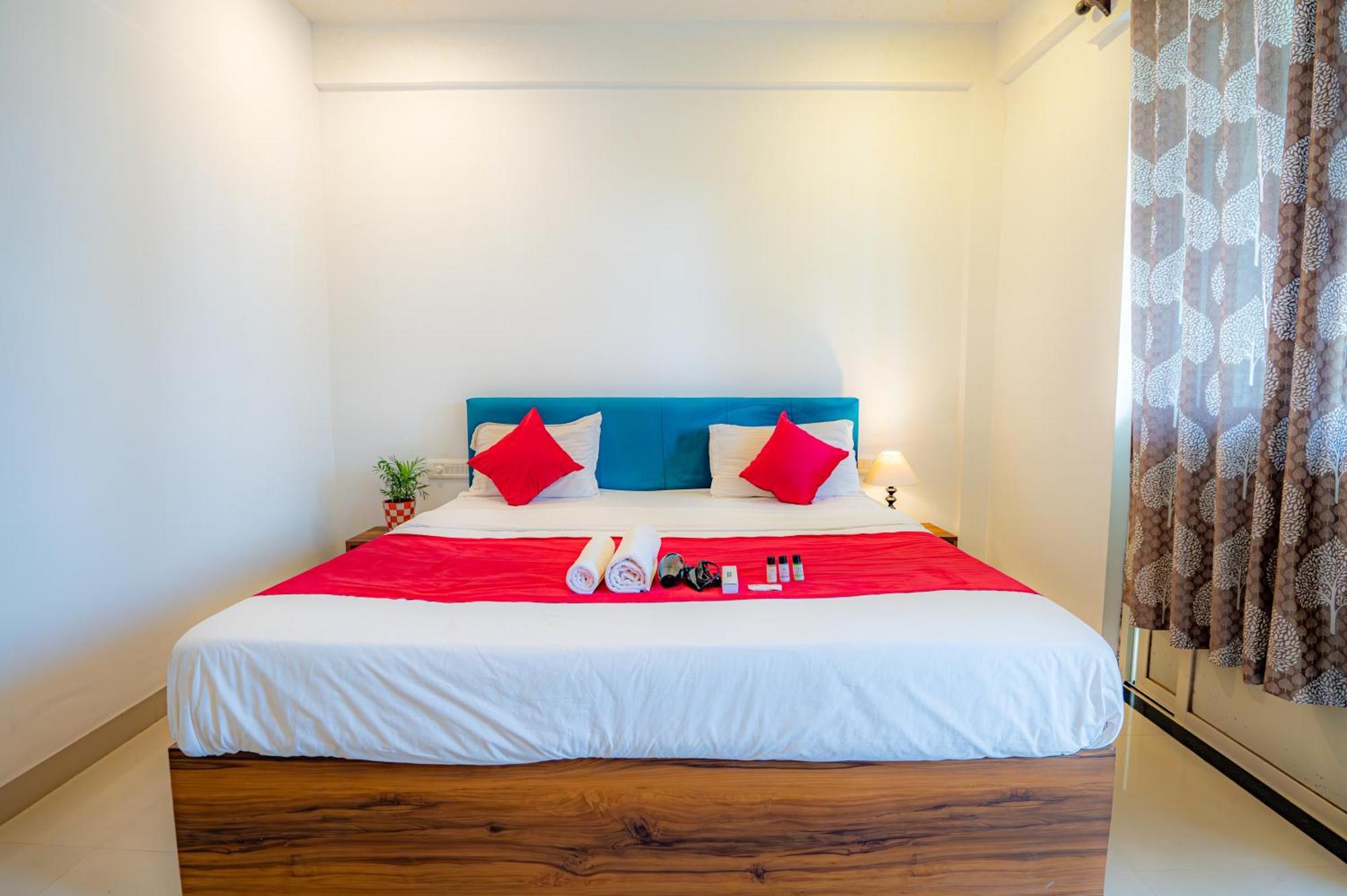 Morjim Sea Waves-Beach Front Hotel المظهر الخارجي الصورة