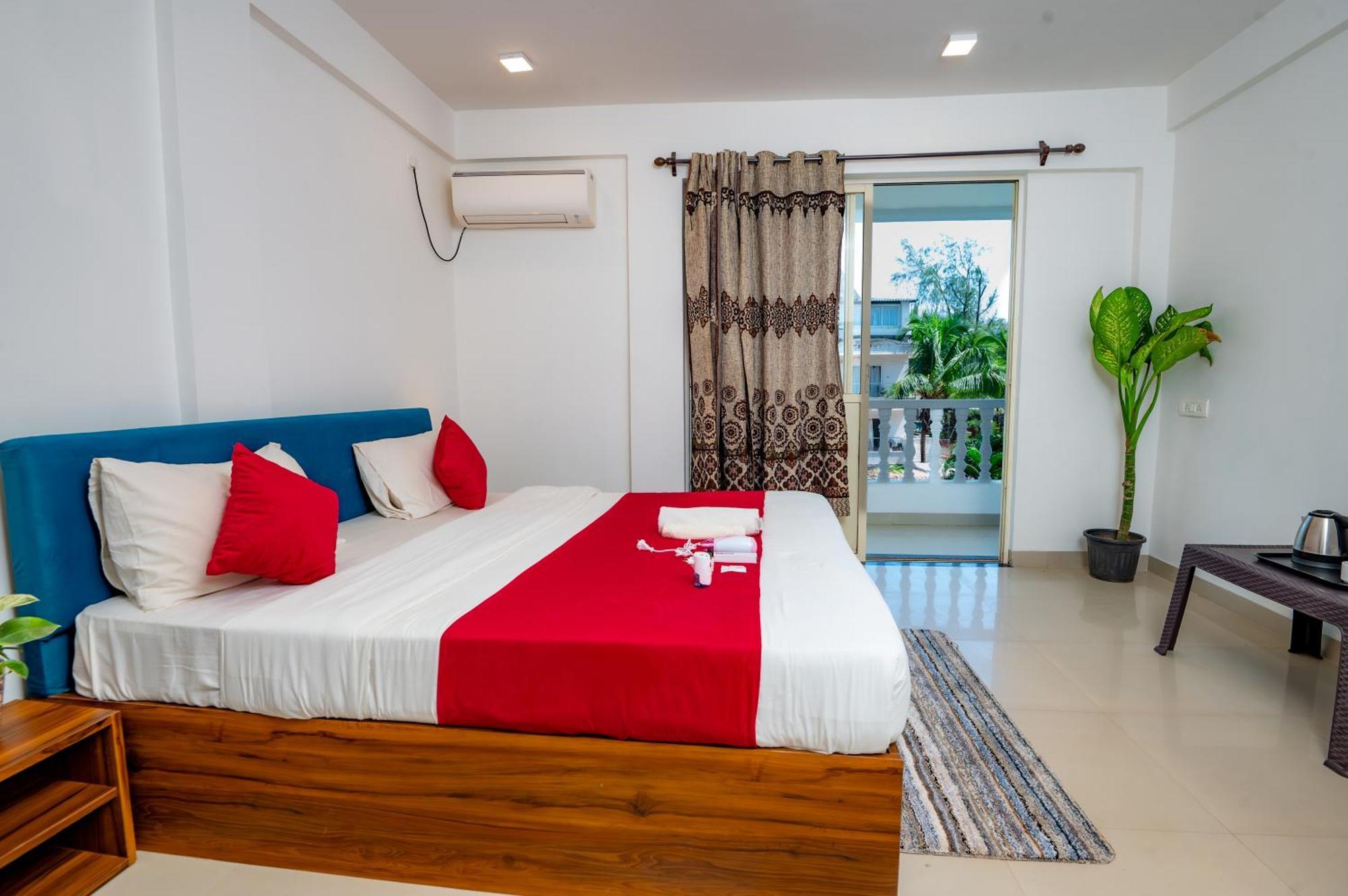 Morjim Sea Waves-Beach Front Hotel المظهر الخارجي الصورة