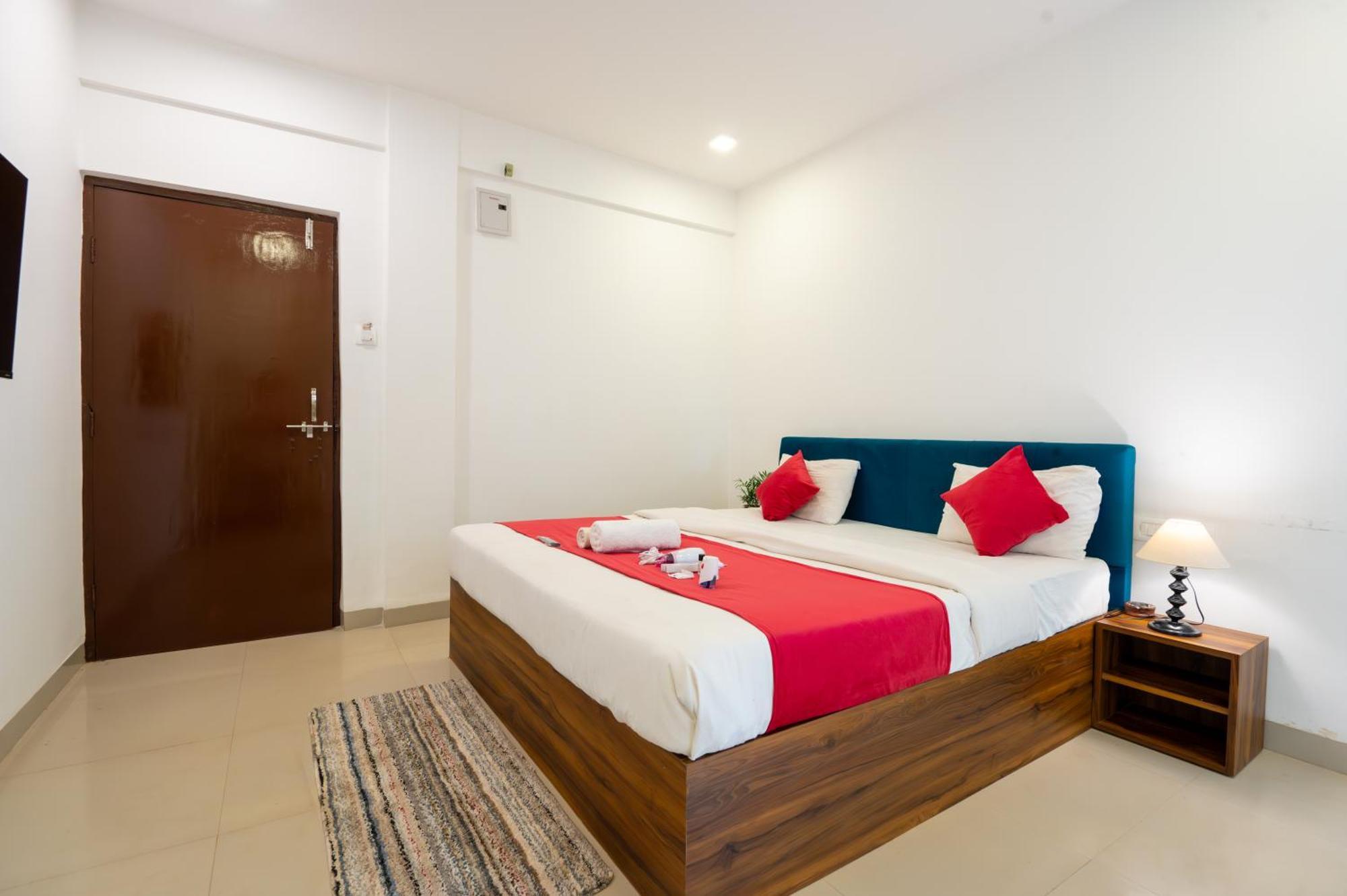Morjim Sea Waves-Beach Front Hotel المظهر الخارجي الصورة